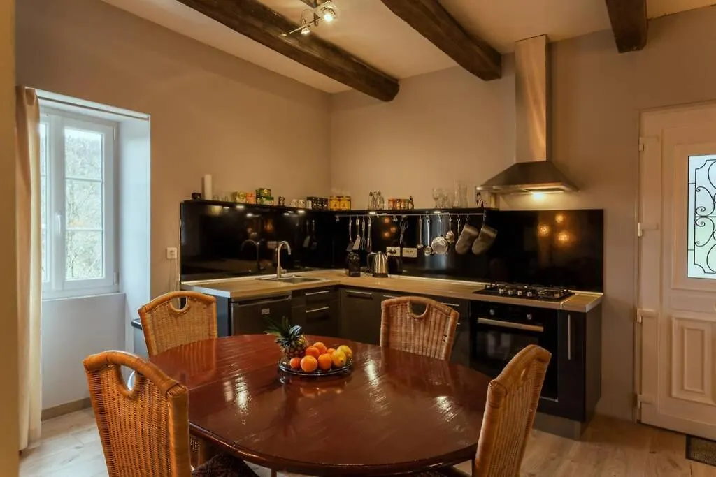 Le Couvent Apartment Milhars 0*,
